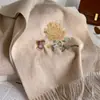 Cachecol 100% Lã Feminino Inverno Peônia Bordado Xale Song Anciãos Mãe Lenço de Pescoço Presente de Aniversário