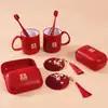 Kit de Higiene Pessoal para Casamento, Copo para Escova de Dentes com Personagem Dupla Felicidade Vermelho, Suporte para Escova de Dentes e Sabonete, Copo de Enxaguante Bucal para Casal, Itens do Dote da Noiva