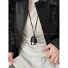 Colar Casual de Metal e Couro com Pinha Estilo Coreano Feminino Pingente Longo de Alta Qualidade Corrente para Suéter Acessórios Elegantes de Inverno