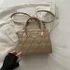 Bolso transfronterizo elegante con incrustaciones de diamantes, clip de acero, bolso de hombro único cruzado para mujer, bolso cuadrado pequeño nuevo de moda, bolso para mujer, bolso de mano