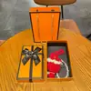 Chaveiro de Flor de Crochê em Buquê, Pingente Criativo e Fofo para Bolsa de Buquê, Presente de Feriado Prático Atacado