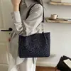 Bolso Cruzado de Hombro para Mujer de Gran Capacidad, Simple, Versátil, con Estampado, Estilo de Alta Gama y Diseño Lindo, Tendencia Otoño 2026