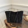 Nuevo Bolso Tote de Hombro Simple Retro de Moda Otoño Color Sólido de Gran Capacidad para Mujeres 2024