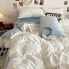 Juego de Cuatro Piezas de Terciopelo de Leche para Otoño e Invierno 2025 Nuevo Juego de Cama Grueso de Tres Piezas de Terciopelo Coral Forrado con Vellón Doble Cara Sábanas Funda de Edredón
