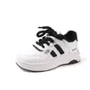 Zapatillas casuales para niños 2025 otoño nuevo estilo zapatillas de moda versátiles para niños zapatillas deportivas casuales antideslizantes para niñas