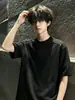 Camiseta Tendência Estilo Americano, Gola Redonda Desconstruída, Manga Curta Verão Masculino, Corte Tridimensional, Top Sólido Robusto de Meia-Manga