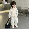 Traje para Niños Otoño Invierno 2026 Nuevo Estilo Coreano Ropa Fresca para Niños Pequeños Ropa de Invierno Sudadera con Capucha Ropa Infantil Estilo Coreano
