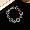 Brincos Redondos Exquisitos Cravejados com Diamantes Estilo Coreano Agulha de Prata, Luxo Leve, Sensação de Alto Padrão, Brincos Modernos e Elegantes com um Design Único