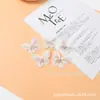 Flores Artificiais em Tons Brancos, Arranjo de Cena com Flores Falsas, Acessório de Cabelo com Cabeça de Flor, Guirlanda para Chapéu de Formatura, Flores para Casamento, de Alta Qualidade e Realistas