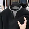 Suéter de duas peças novo estilo japonês gola V dupla outono e inverno 2026 macio e versátil tendência peça básica malha para casal