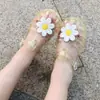 Novidade Outono e Primavera Sapatos Caverna para Crianças Pequenas e Médias Homens e Mulheres Baotou Gelatina Cristal Pescador Bebê Sandálias Crisântemo Romano