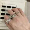 Anillo floral personalizado dulce y fresco para mujer, delicado y lujoso, anillo abierto finamente elaborado, anillo minimalista de alta gama estilo ins para el dedo índice