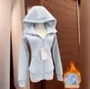 Jaqueta moletom roxa de outono precoce, corte slim, para mulheres, novo estilo de outono 2026, acinturada, curta, ombro normal, estilo coreano, roupa fina para yoga