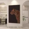 Pintura decorativa minimalista en blanco y negro de leopardo para sala de estar, sofá, pasillo, corredor y pasillo, arte con una estética de alta gama