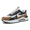 Zapatos de Hombre Más Vendidos 2026 Verano Nuevos de Cuero Impermeables Casuales Deportivos Tendencia de Moda para Correr Zapatos de Papá D292