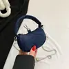 Bolsa Transversal com Corrente Estilo Coreano Nicho Feminina 2026 Nova Moda Estilo Coreano Item Quente Outono Inverno Bolsa de Ombro Simples