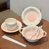 Lindo juego de vajilla de cerámica rosa con cerditos, para uso doméstico, con alto valor estético, tazones de sopa de gran capacidad, platos para servir, tazones de arroz, cucharas y palillos