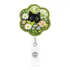Porta credencial retráctil de acrílico con diseño de gato negro con bordes verdes brillantes y flores, clip retráctil de dibujos animados para credencial, cordón de identificación, clip anti-pérdida