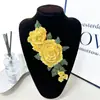Patch de Tecido Bordado com Lantejoulas de Flor Vermelha Resistente para Inverno Estilo Étnico Flor Estéreo Multicamadas Decoração para Camisa de Vestido