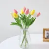 Fornecimento Transfronteiriço Genuíno Alta Qualidade Toque de Mão Hidratante PU Mini Tulipa Flores Artificiais Flores Artificiais Decoração de Casa Flores
