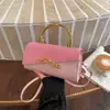 Bolso de Mano Estilo Transfronterizo para Mujer 2025 Nuevo Modelo Lujo Ligero Parche de PU Bolso de Hombro Versátil Bolso Cruzado para Viajes Diarios