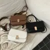 2026 Otoño/Invierno Moda Personalidad Fresca Viaje Diario Simple para Mujer Gran Capacidad Hombro Cruzado Bolso Cuadrado Pequeño Francés para Axila