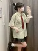Conjunto de Uniforme College JK Estilo Coreano Dopamina de Verão, Versátil e Doce, Conjunto de Duas Peças Relaxado para Mulheres