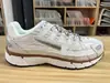 Tênis Retro Branco com Sola Combinada P-6000 Estilo Pai Tendência Europeia e Americana Couro de Duas Camadas com Malha Tênis Esportivo Cnpt