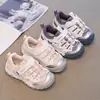 Zapatos Deportivos para Niñas Otoño Nuevo Dibujos Animados Malla Doble Transpirables Velcro Suela Suave Antideslizantes Zapatos Infantiles Zapatos Casuales para Niños