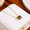 Moderna cadena para clavícula de acero de titanio con gota de aceite letra H para mujer, cadena de clavícula versátil de temperamento de alta gama niche ins, gargantilla accesorio de celebridad de internet