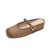 Mules de Punta Cerrada con Tacón Alto, Estilo Retro Tejido, Diseño Patchwork para Mujer, Nuevo Estilo Primavera/Verano 2026, Inspirado en Chanel