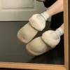 Botas de neve femininas, forradas com fleece, grossas, quentes, novo estilo inverno 2026, cano baixo, sola grossa, felpudas, calce fácil, sapatos de algodão com biqueira fechada