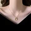 Colar Quadrado Vazado de Zircônia Dourado para Mulheres, Simples e Luxuoso, Corrente de Clavícula de Alta Qualidade, Design de Nicho, Acessório Versátil