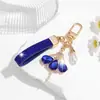 Accesorio para llavero con diamantes, moderno colgante de bailarina, llavero para teléfono de mujer con correa corta tachonada de diamantes