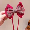 Pinza para el cabello con lazo de cinta de cuadros rojos de moda para niñas, accesorio para el cabello de chal, elegante clip para el cabello con gema roja de Año Nuevo