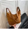 Bolsa tote de camurça vintage transfronteiriça para mulheres, nova moda estampa de leopardo grande capacidade bolsa de ombro, bolsa de ombro para o trabalho, moderna