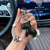 Llavero de Piel de Caballo Famoso en Internet con Pedrería, Campanilla Linda, Colgante de Caballo de Madera para Bolsa, Accesorio Colgante para Llave de Coche