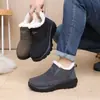 Novo Estilo de Inverno Sapatos de Pano Old Beijing Com Pelúcia Quente Sapatos Masculinos Solado Macio Antiderrapante Sapatos Casuais Masculinos Sapatos de Algodão para Homens de Meia-Idade e Idosos