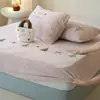 Saia de Cama de Lã de Leite Totalmente Fosca com Bordado de Flor Ruim Classe A Peça Única Outono e Inverno Espessado Antiderrapante Protetor de Colchão Fronha