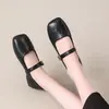 Novas Sapatilhas Mary Jane de Couro Macio Estilo Retrô Francês Primavera/Verão 2026 Sapatos Femininos Versáteis com Tira Única para Comércio Transfronteiriço