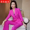 Conjunto de Blazer e Calça de Alta Costura para Mulheres em Vermelho Rosado, Traje Profissional para Esteticistas, Elegante e Estiloso para Apresentadores de TV e Influenciadores