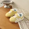 Zapatos para Niños 2026 Primavera y Otoño Nuevas Zapatillas de Cuero para Niños con Suelas Suaves Antideslizantes, Zapatos para Bebés, Zapatos Casuales para Niñas