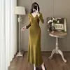 Vestido de Malha Gola V para Mulheres no Outono e Inverno, Estilo Novo, Saia de Quadril Sexy Slim Fit com Casaco, Saia Longa Suéter Base