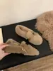 Primer Encuentro Ji Zapatos de Piel Blanca Zapatos de Mujer 2026 Otoño Invierno Felpa Adicional Zapatos de Algodón Cálidos Zapatos de Algodón Versátiles Frijol