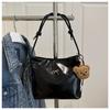 Bolso tipo cubo de alta apariencia Modelo Nuevo 2025 Color Sólido Personalidad Tendencia Bolso de Mano Bolso de Mano para Commuter de Ins Bolso de Hombro para Debajo del Brazo