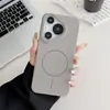 Funda magnética de PC de color suave compatible con Huawei P70PRO, amigable con la piel, MATE70 dorado desierto P70 anticaída