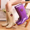 Botas de Chuva Femininas de Sola Grossa para Primavera e Outono Estilo Chinês Confortáveis Leves Estilo Trabalho Plus Veludo Resistentes ao Desgaste Sapatos de Injeção Sola Tendão Antiderrapante