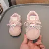 Zapatos para Caminar de Bebé 2026 Primavera y Otoño Nuevos Zapatos de Princesa de Cuero Suave con Lazo Zapatos de Suela Suave para Niñas Zapatos de Caminar de Moda
