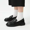 Novos Sapatos Femininos de Comércio Exterior com Solas Macias Que Não Cansam os Pés, Sapatos Versáteis para Primavera e Outono, Mocassins de Luxo Leve e de Alta Qualidade, Sapatos Femininos Que Podem Ser Usados com Um Pé