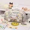 Estuche de Lápices Nuevo de Alto Valor de Color KT Cat con Estampado Flip Ins Estudiante Gran Capacidad Corazón de Niña Cremallera Multicapa Caja de Papelería
